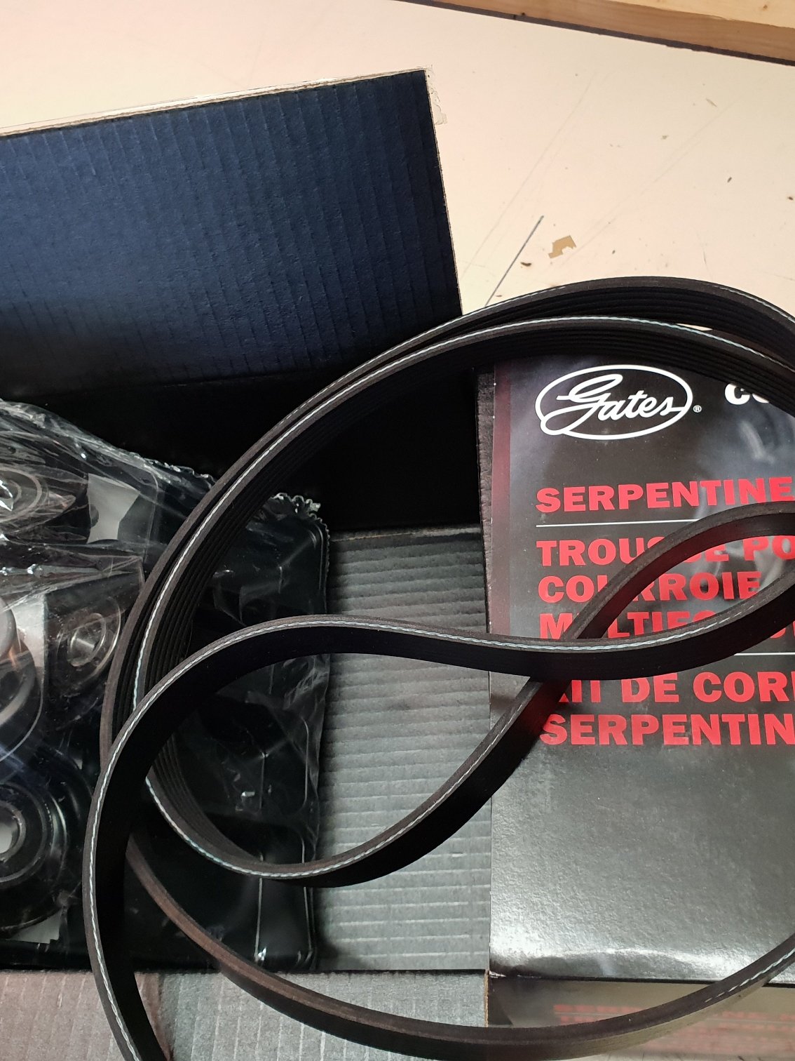 Fitting New Auxillary Belt – MG ZT info mods and maintenance