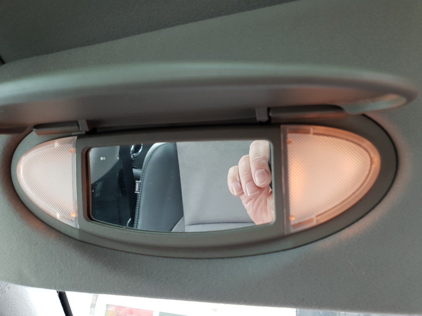 Mgzt sunvisor